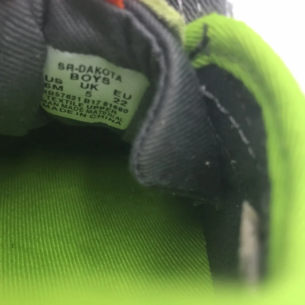 Stride Rite Dakota Sneakers (toddler size 6)